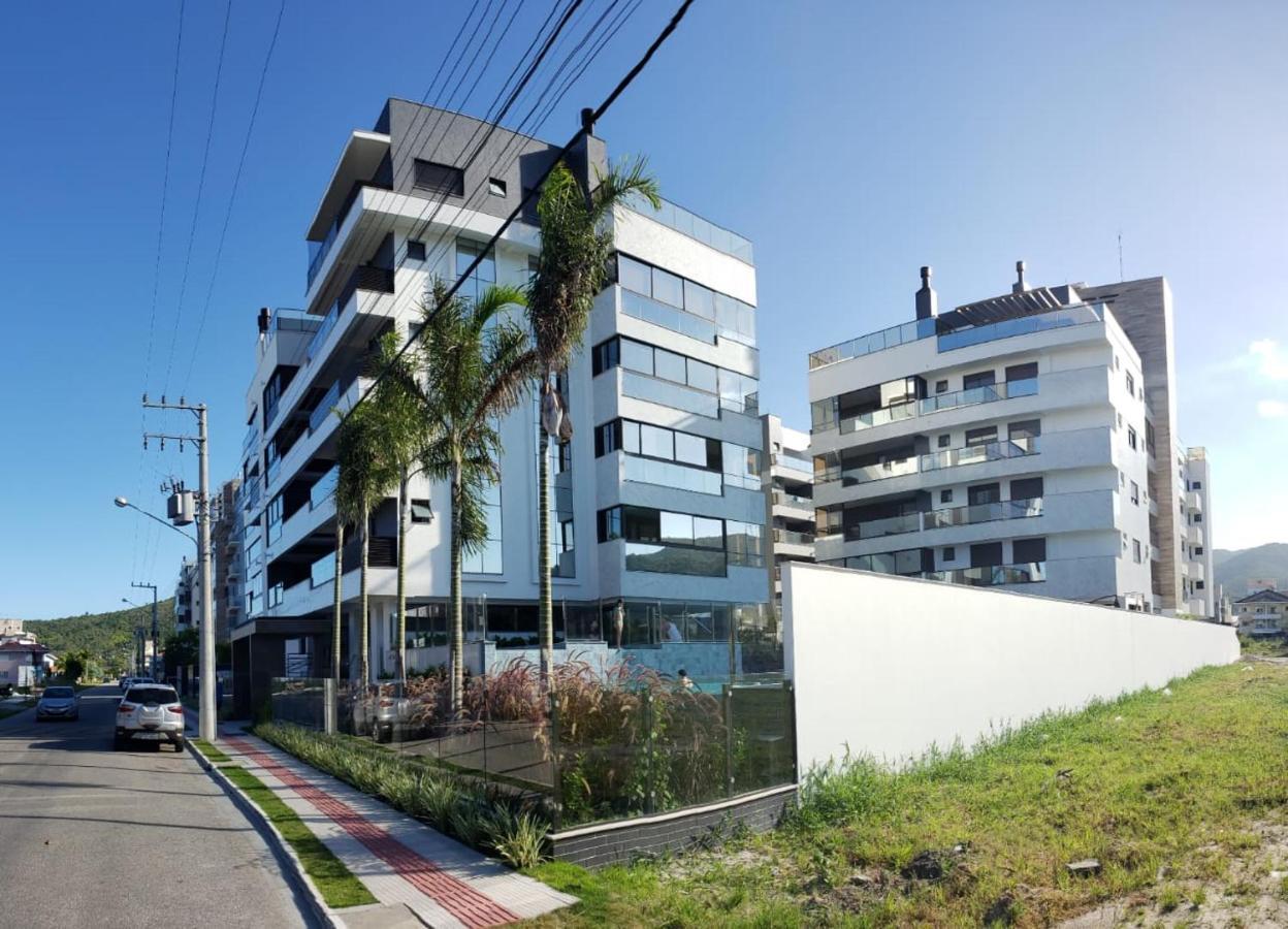 Cobertura Velejar Em Condominio Clube - Com Area De Lazer Governador Celso Ramos Ngoại thất bức ảnh