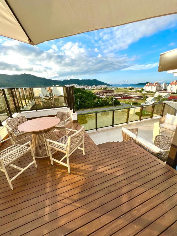 Cobertura Velejar Em Condominio Clube - Com Area De Lazer Governador Celso Ramos Ngoại thất bức ảnh